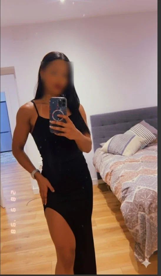 Escort en Logroño. Acompañante indígena brasileña.
