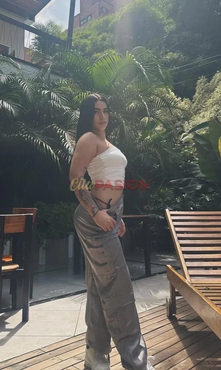 Miniatura 7 de Escort en Barcelona capital. Hermosa chica ofrece tratos inolvidables.