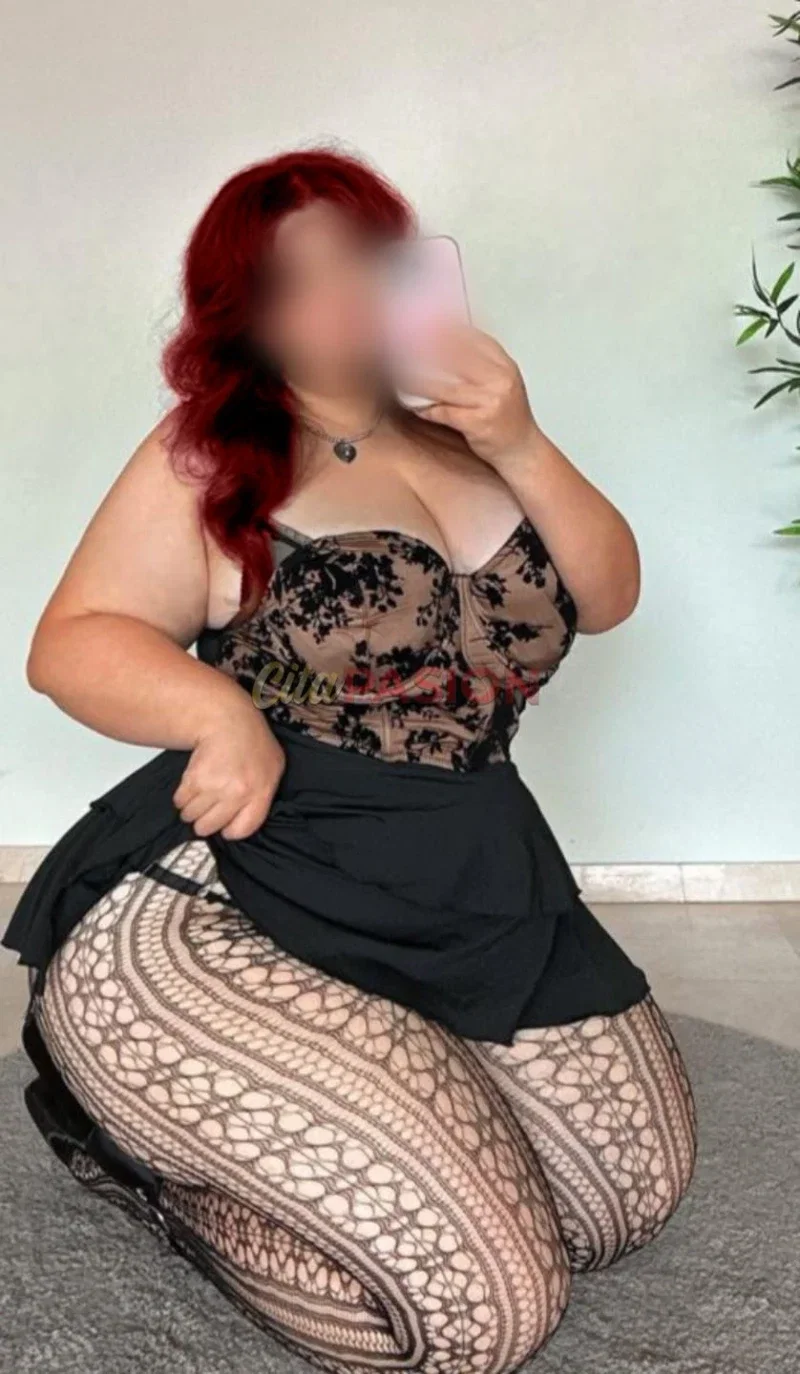 Miniatura 5 de Escort en Parla. Latina curvy muy seductora.
