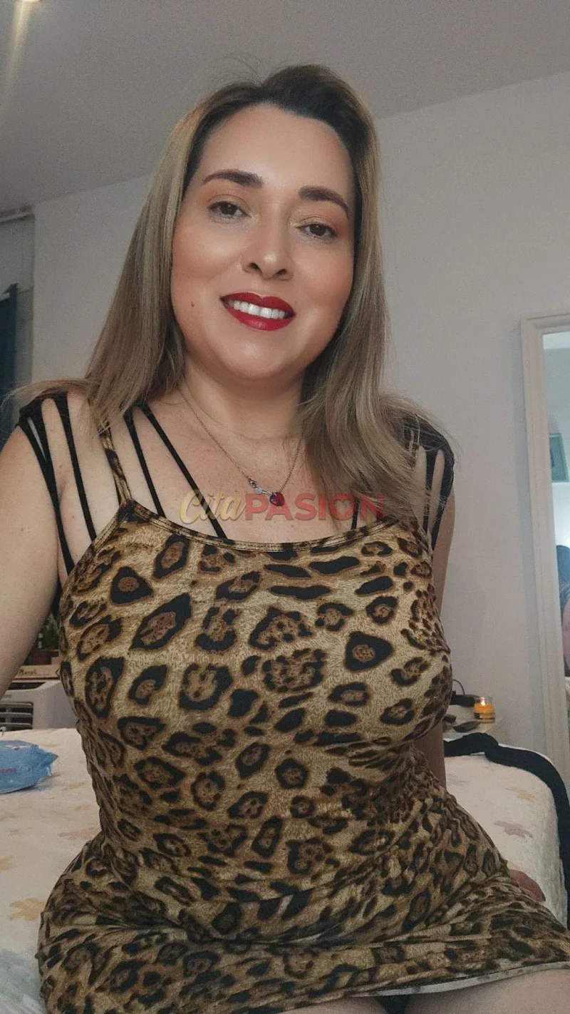 Escort en Barcelona capital. Milf colombiana liberal, Â¡sorpresa emocionante!