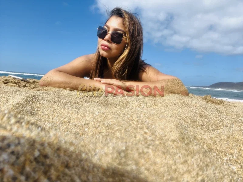 Escort en Las Palmas. Colombiana apasionada y sensual, deseando conocerte.