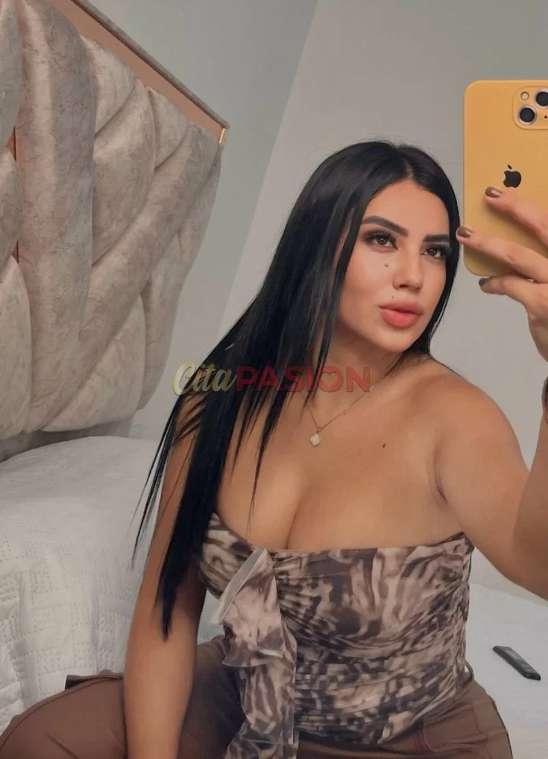 Escort en Murcia capital. Hermosa y carismática en Murcia.