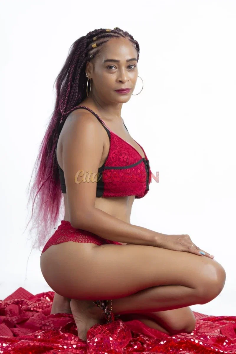Escort en Gandia. Sensualidad y delicadeza, siempre atenta.