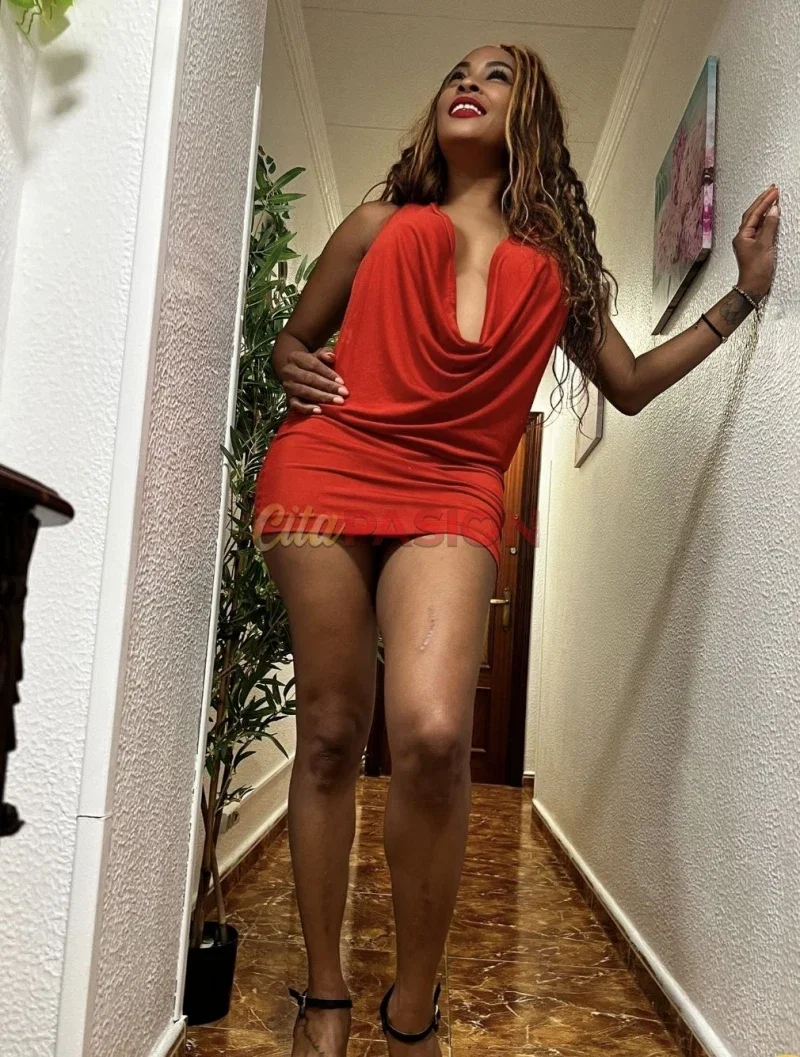 Miniatura 4 de Escort en Gandia. Sensualidad y delicadeza, siempre atenta.