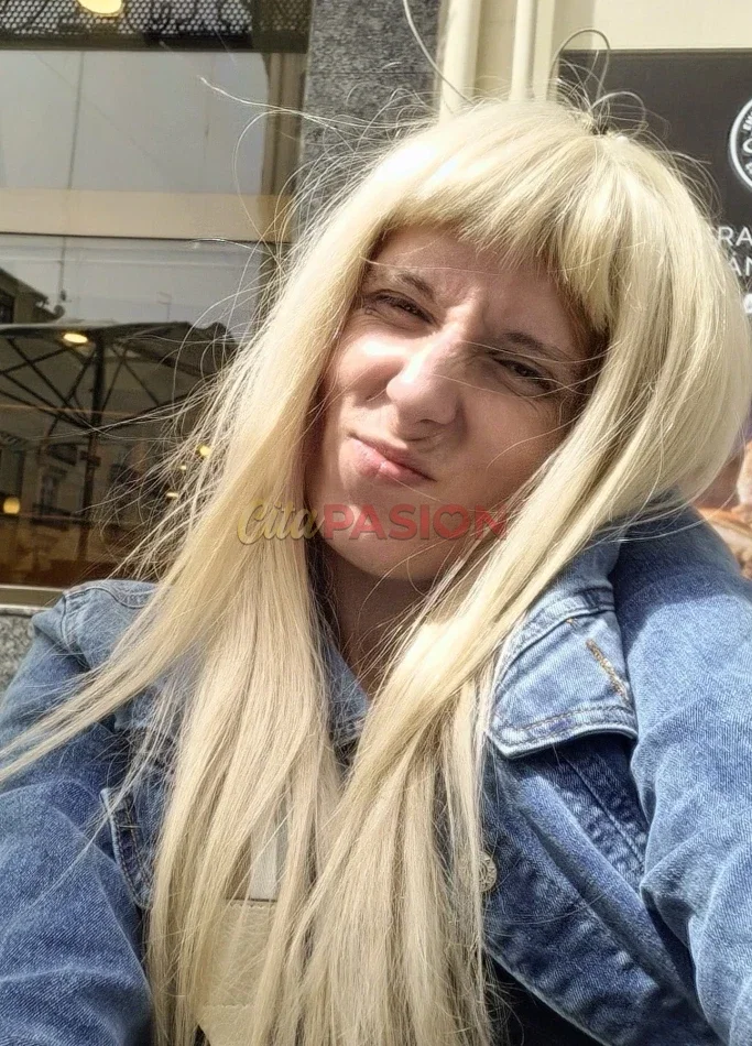 Miniatura 2 de Escort en Valencia capital. Española andaluza en Ciutadella Centro.