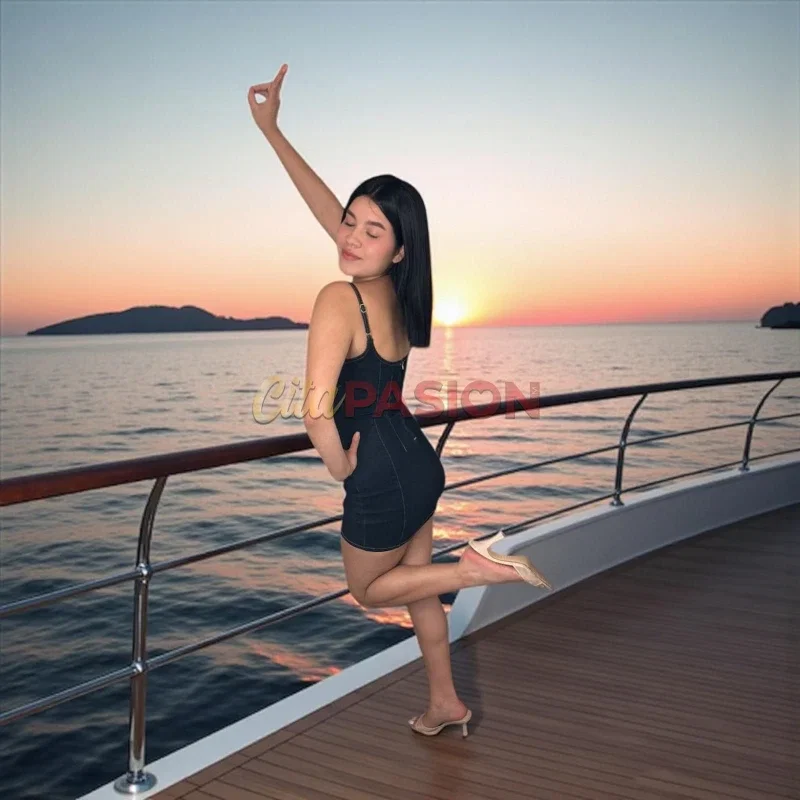 Miniatura 3 de Escort en Ibiza. Descubre mi figura auténtica y elegante.
