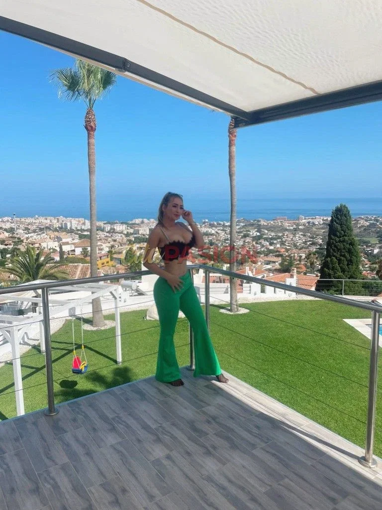 Miniatura 6 de Escort en Sabadell. Rubia de belleza exótica y auténtica.