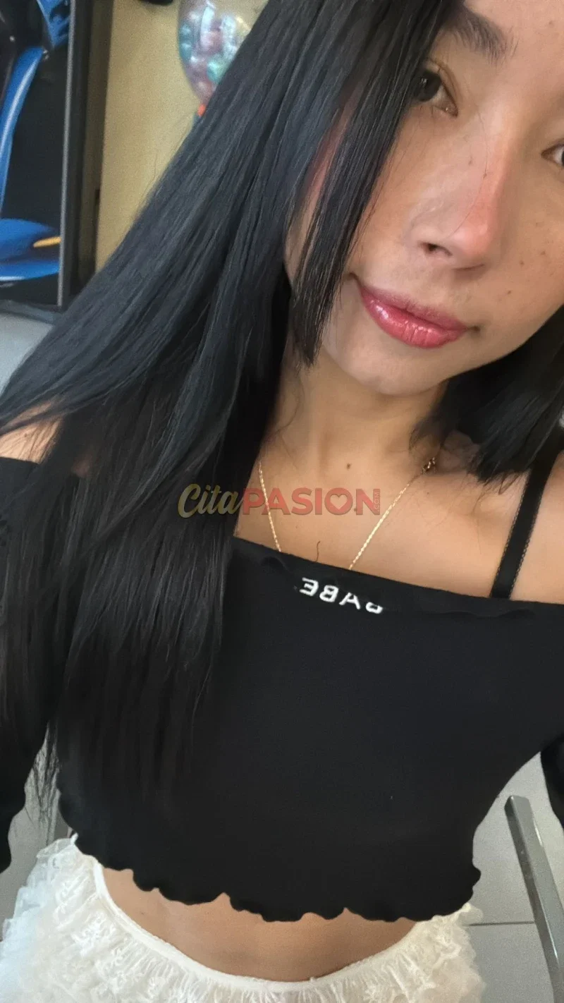 Escort en Castellón capital. Encantadora latina coqueta y chica de compañía.