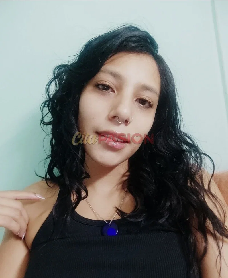 Miniatura 8 de Escort en Oviedo. Estudiante cariñosa y exótica para hombres curiosos.