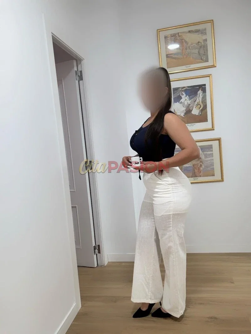 Miniatura 3 de Escort en Valencia capital. Chica masajista recién llegada a Valencia.