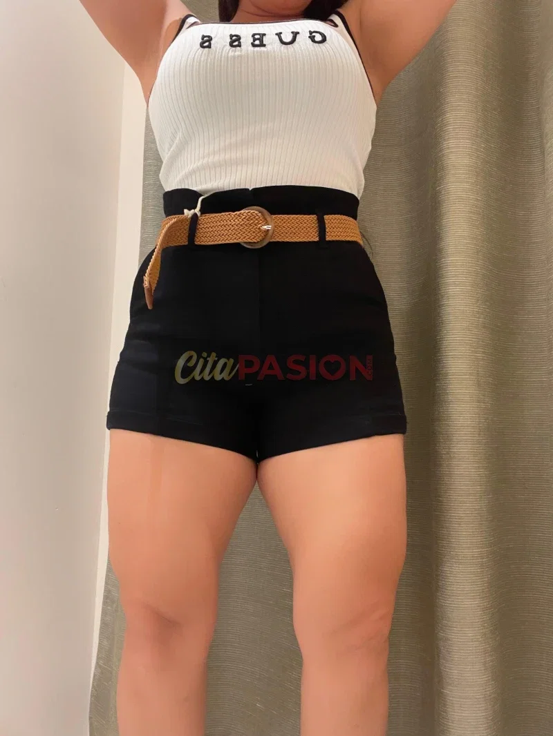 Miniatura 9 de Escort en Valencia capital. Chica masajista recién llegada a Valencia.