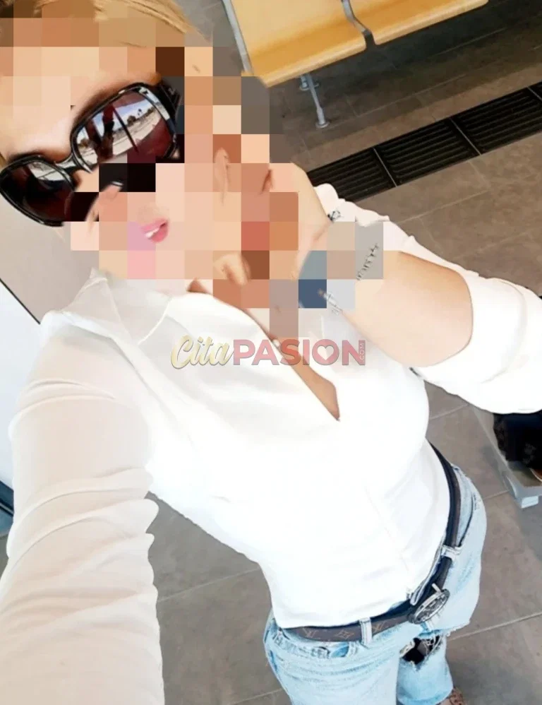 Miniatura 3 de Escort en Barcelona capital. Rubia apasionada se desplaza hacia ti.
