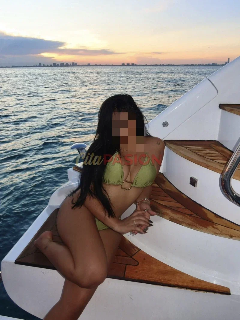 Escort en Castellón capital. Bella latina deseando conocerte en Villarreal.
