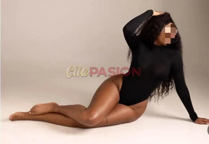 Miniatura 2 de Escort en Barcelona capital. Colombiana morena, latina sensual.