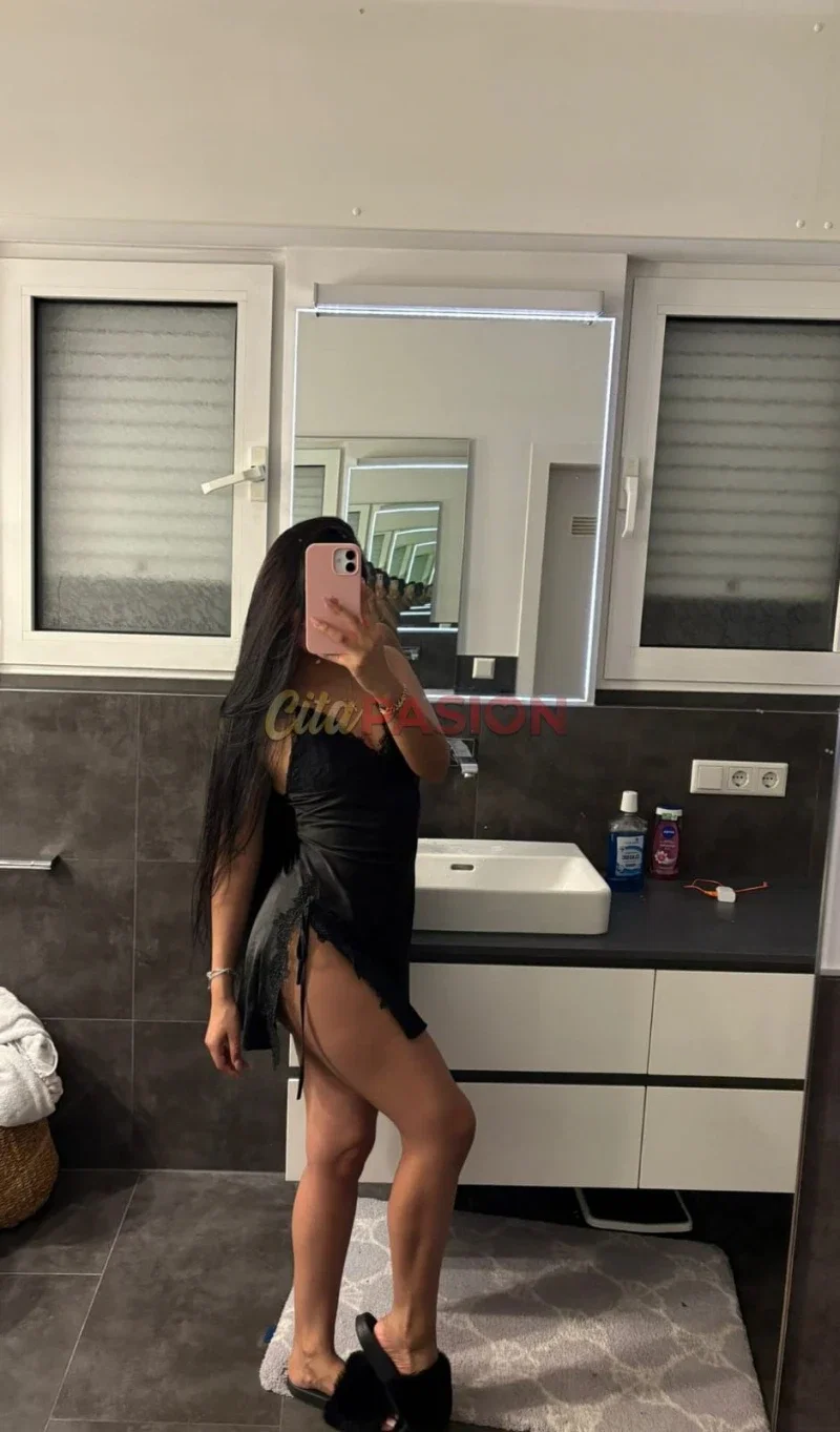 Escort en Cuenca capital. Masaje relajante muy exclusivo, llámame. - Foto