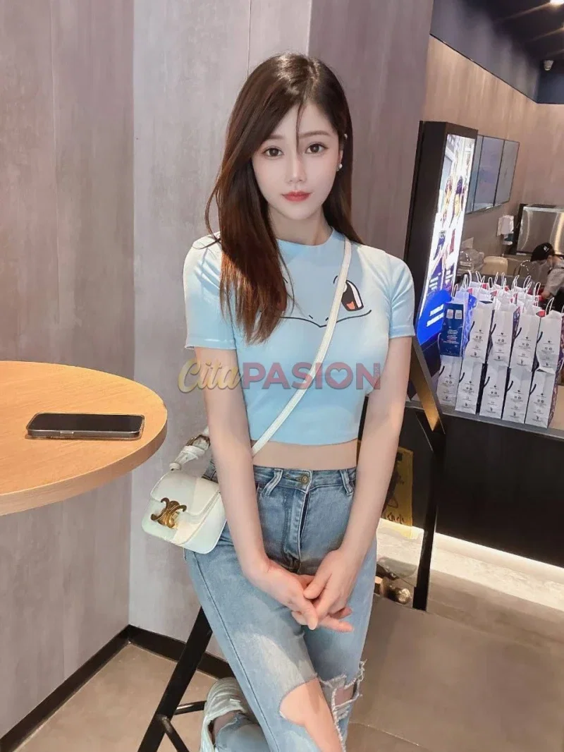 Escort en Valencia capital. Chica cautivadora, citas a través de WhatsApp.