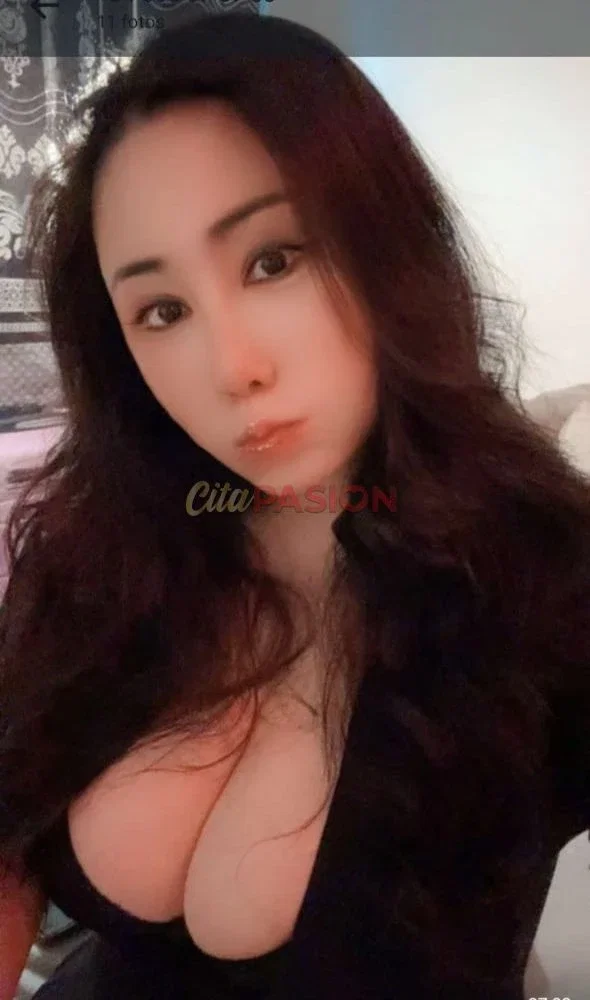 Escort en Barcelona capital. Esperándote con muchas ganas, soy una amiga oriental.