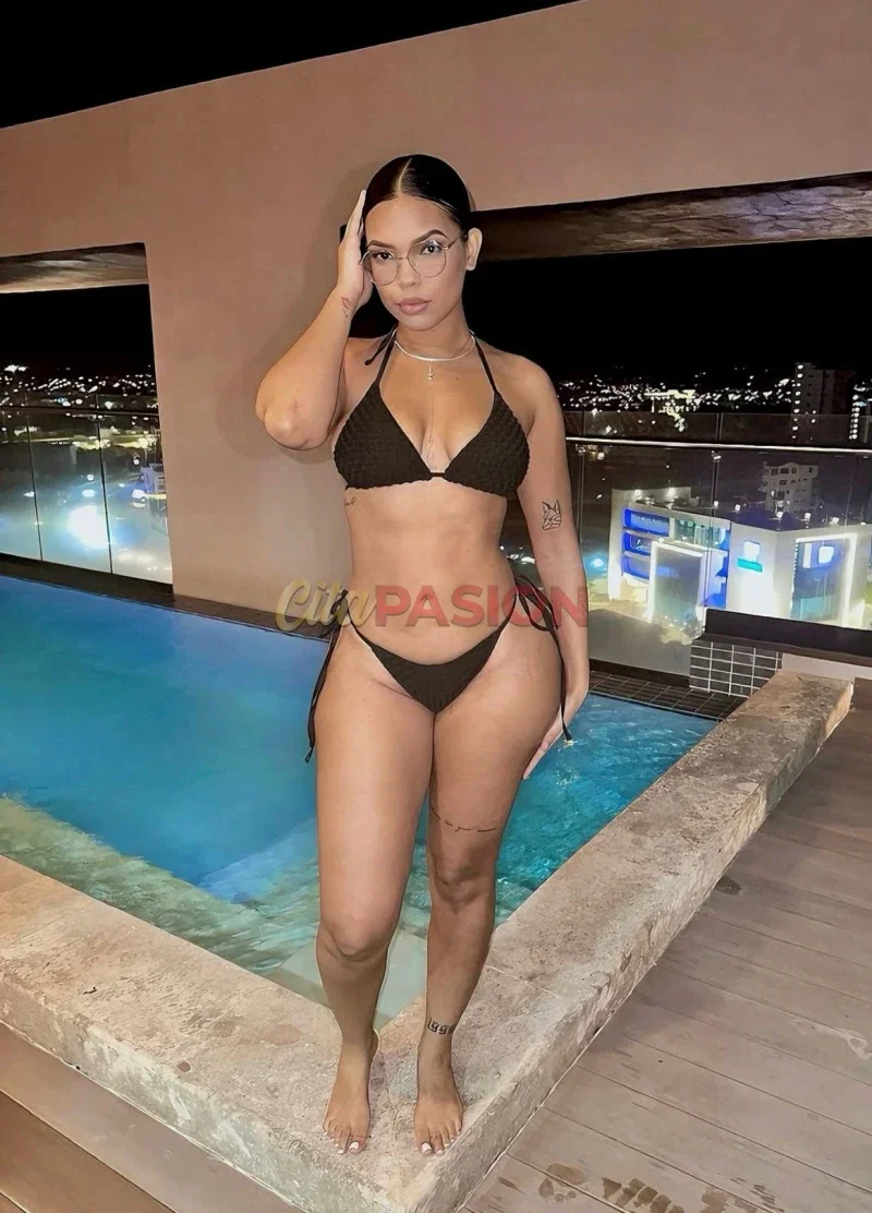 Miniatura 3 de Escort en Barcelona capital. Chica latina amable, cariñosa y atenta.