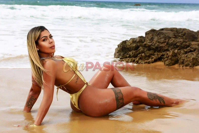 Escort en A Coruña capital. Latina bronceada, apasionada y detallista.