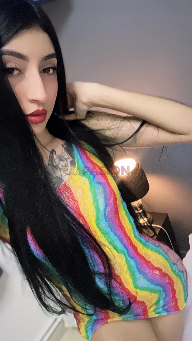 Escort en Barcelona capital. Colombiana jovencita en Barcelona.