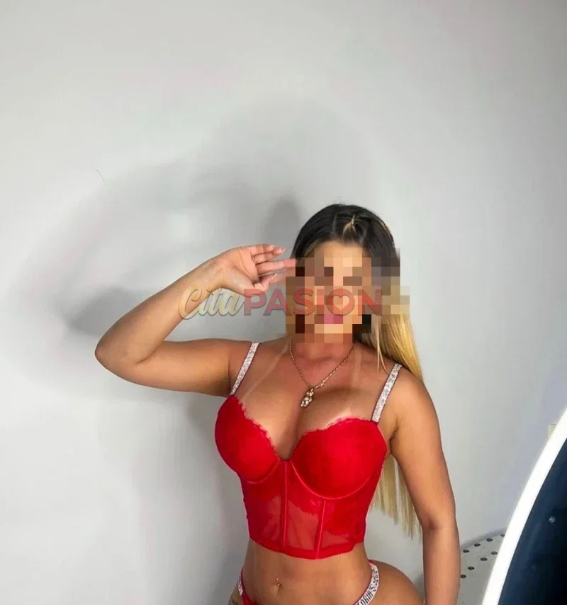Miniatura 6 de Escort en Benalmádena. Joven y hermosa rubia, divertida y muy atenta.