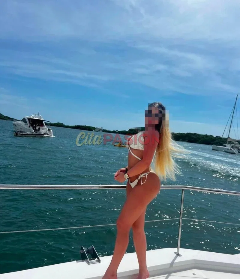 Miniatura 7 de Escort en Benalmádena. Joven y hermosa rubia, divertida y muy atenta.