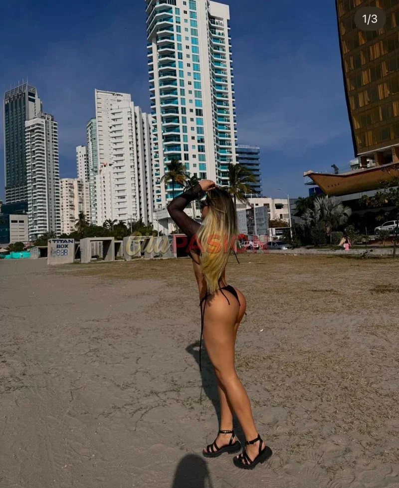 Miniatura 10 de Escort en Benalmádena. Joven y hermosa rubia, divertida y muy atenta.