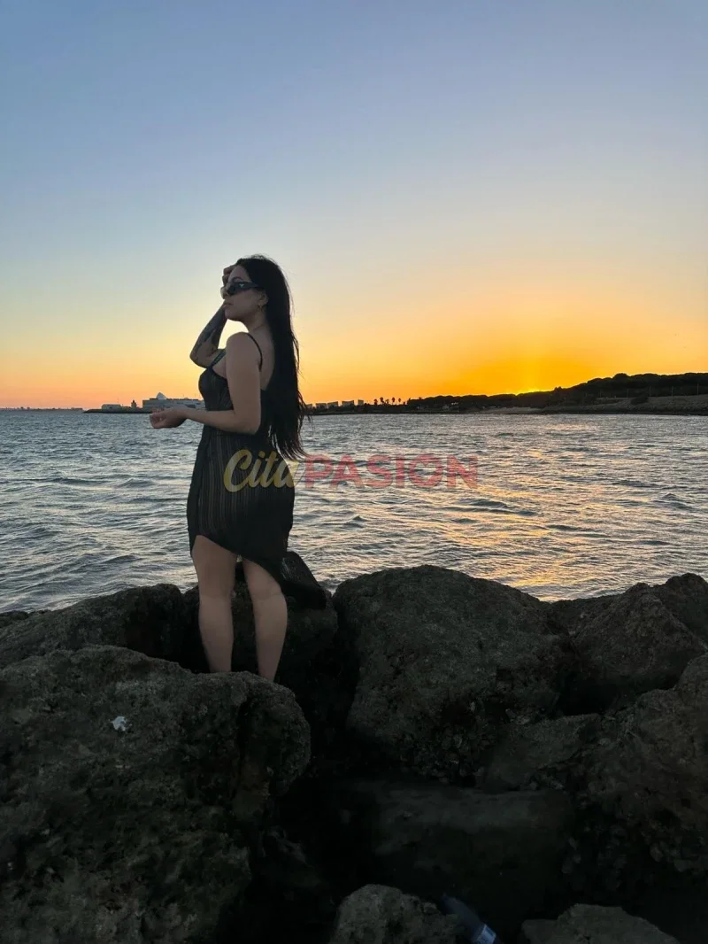 Miniatura 2 de Escort en Málaga capital. Muñequita morena ideal para ti, fotos completamente auténticas.