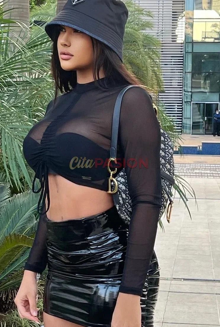 Miniatura 4 de Escort en Alicante capital. Joven latina, morena y muy divertida.