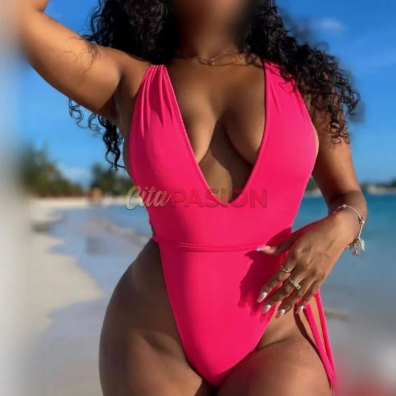 Escort en Azuqueca de Henares. Siempre juguetona y divertida en Azuqueca de Henares.