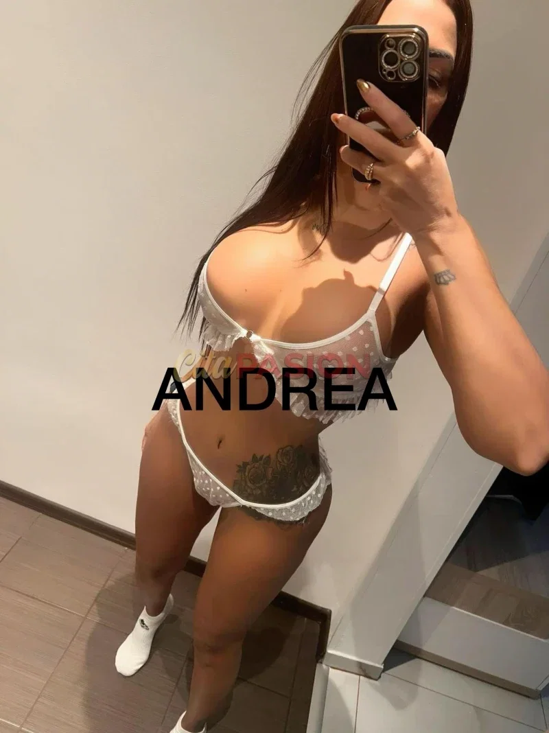 Miniatura 3 de Escort en Madrid capital. Encantadora chica para conocer caballeros solventes.