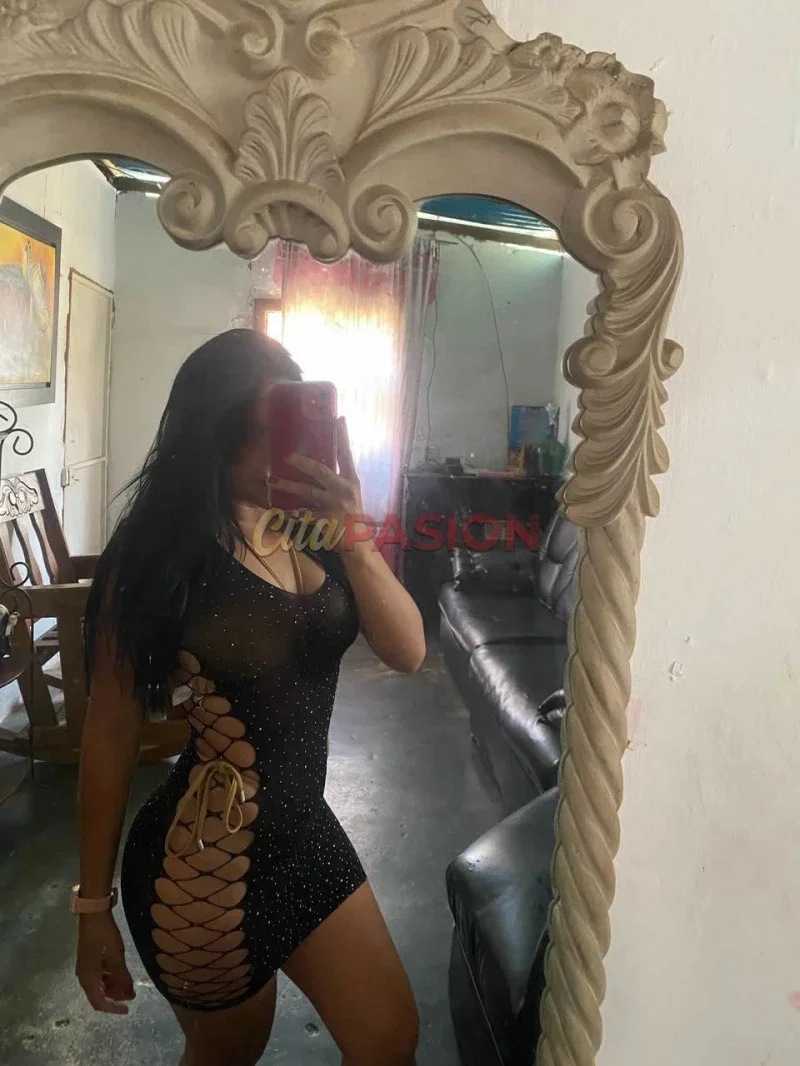 Escort en Arona. Jovencita curiosa, exclusiva y encantadora.