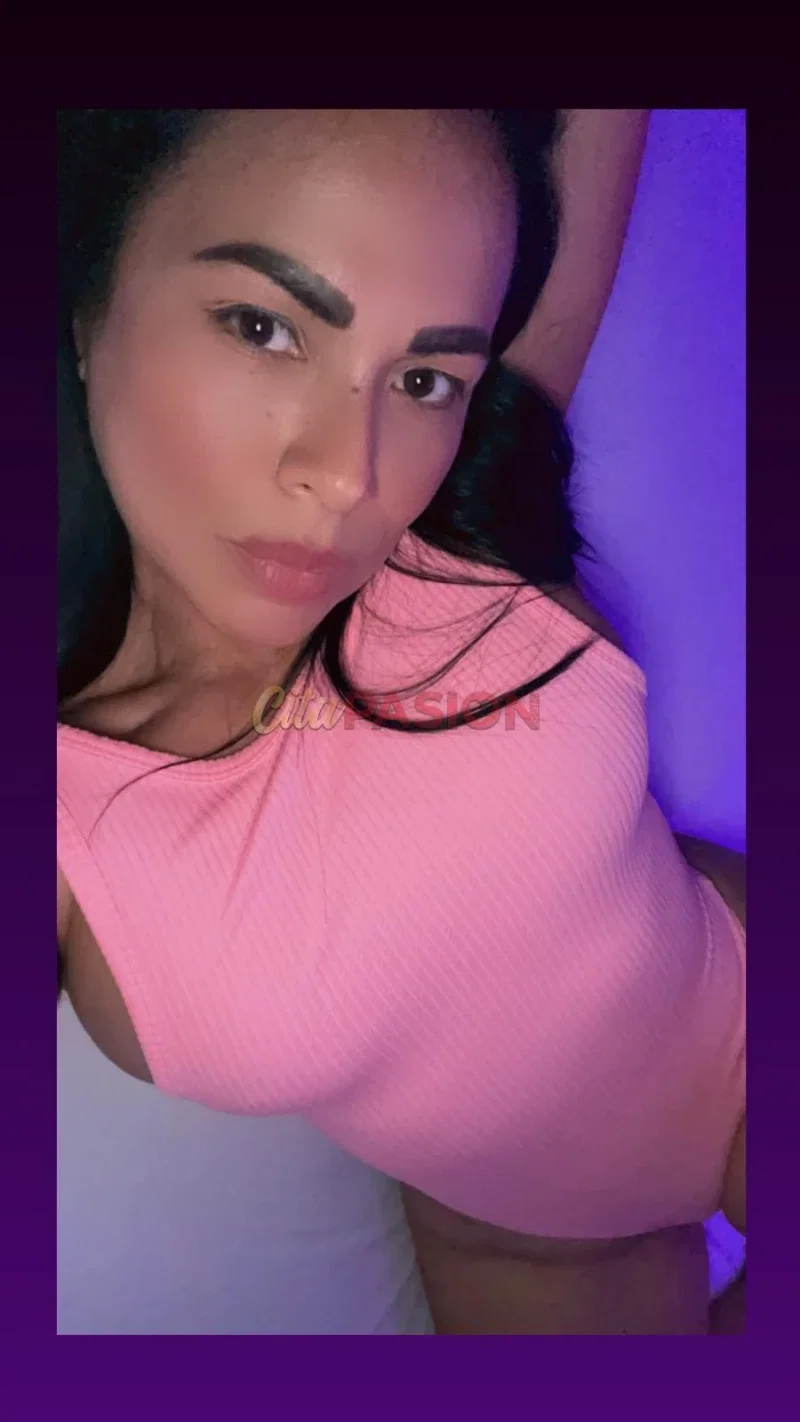 Miniatura 4 de Escort en Alcorcón. Acompañante latina seductora y muy cariñosa.