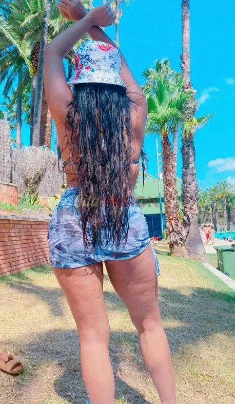 Miniatura 2 de Escort en Barcelona capital. Chica latina hermosa de piel canela.