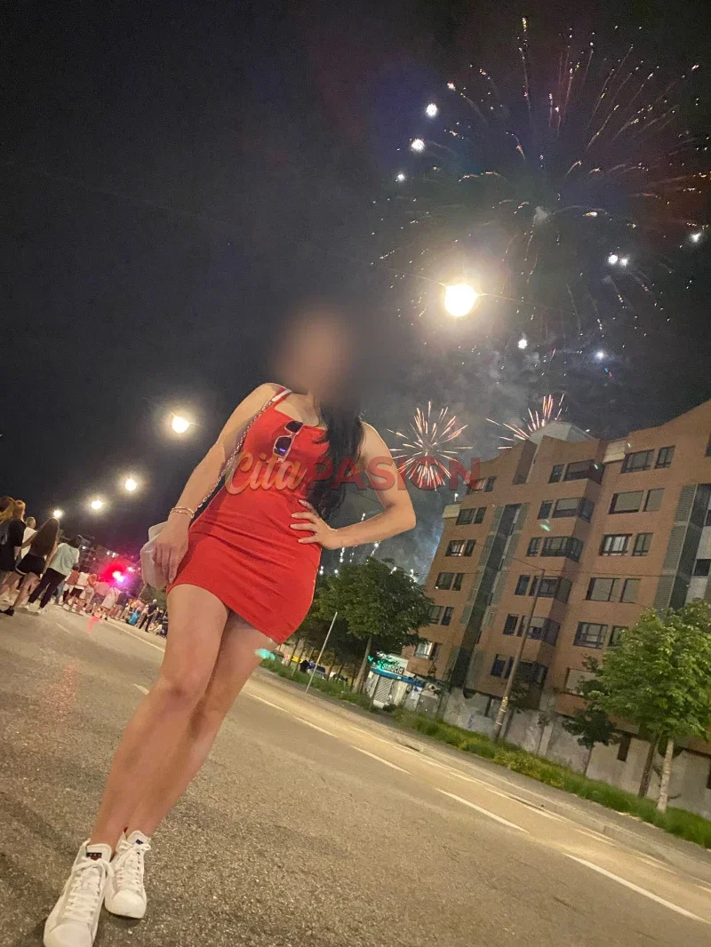 Escort en Granada capital. Novedad en Granada, chica cariñosa y simpática.