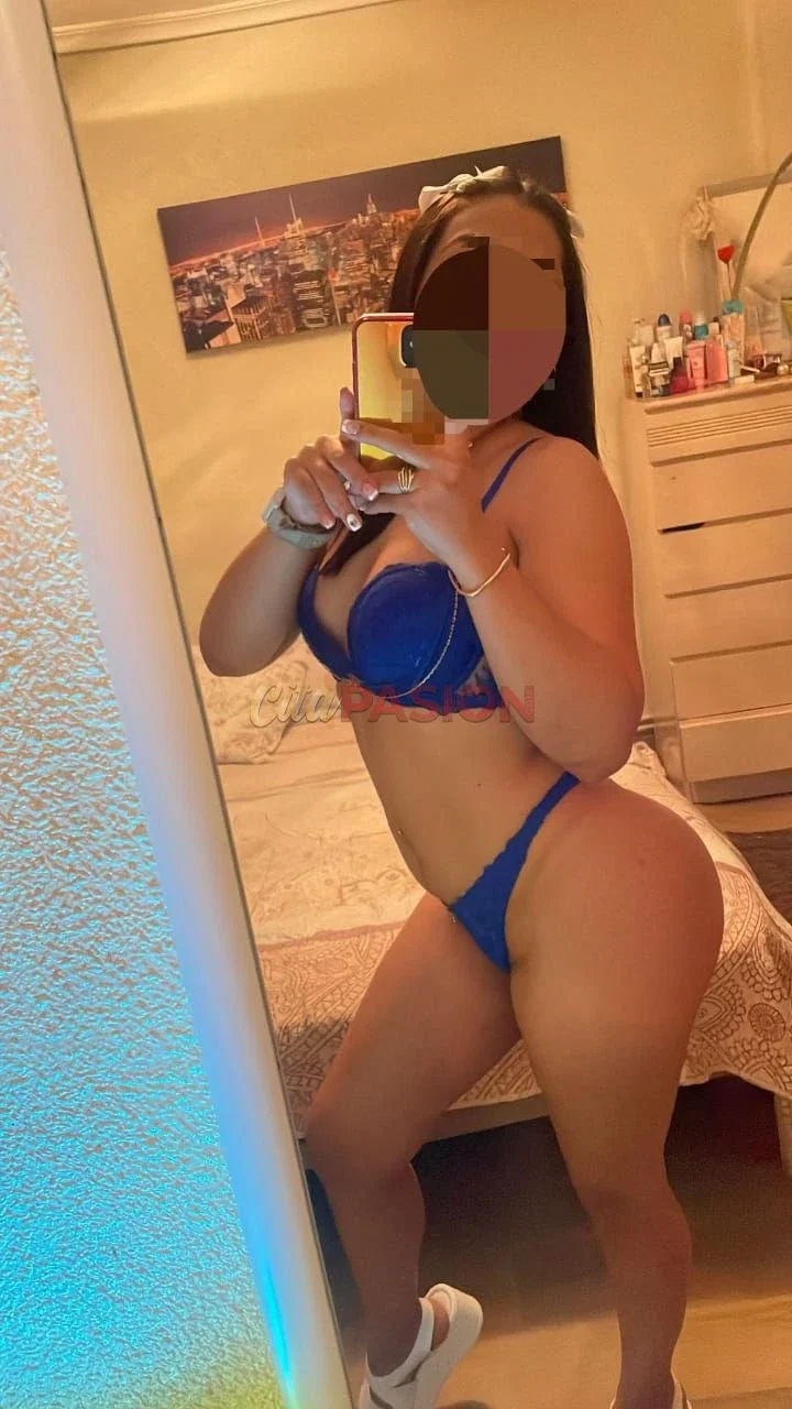 Escort en Albacete capital. Jovencita divertida y tierna, te trataré como si fueras mi pareja. - Foto