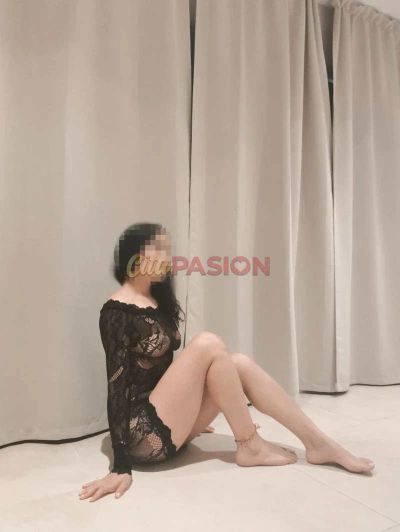 Miniatura 4 de Masajista en Torremolinos. Sensual, colombiana y muy atenta, estoy deseando conocerte.