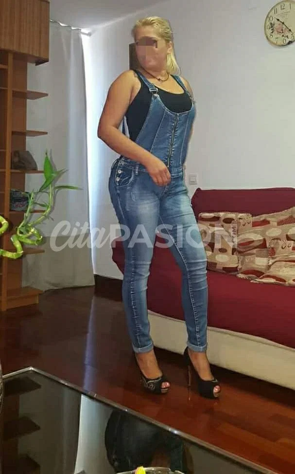 Escort en Madrid capital. Acompañante chilena rubia y sensual.