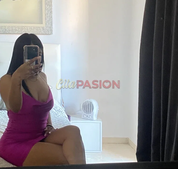 Escort en Granada capital. Chica colombiana deseando divertirse contigo. Escríbeme.