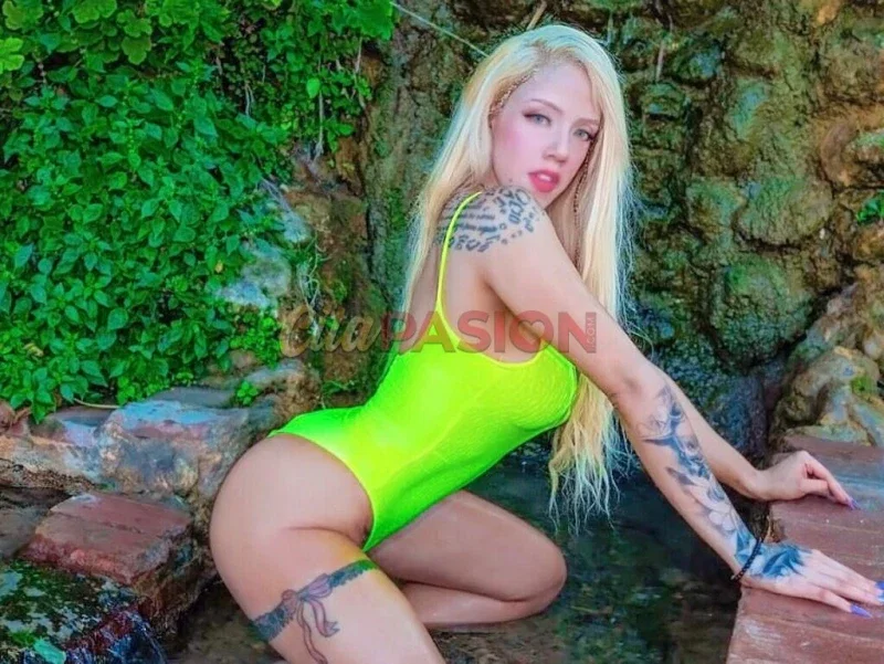 Miniatura 2 de Escort en Sevilla capital. Jovencita española, acompañante ideal para largas veladas.