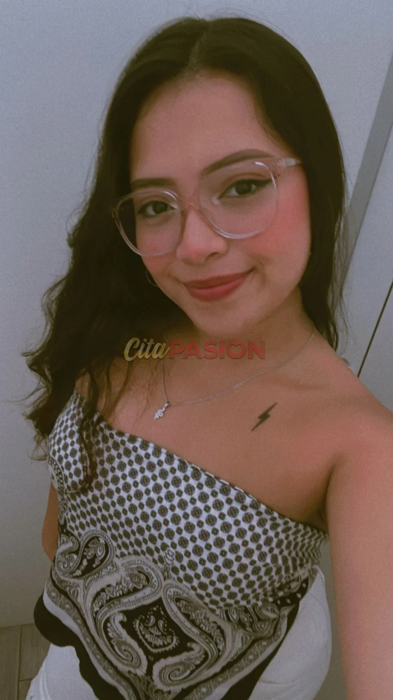 Miniatura 2 de Escort en Madrid capital. Joven coqueta y con ganas de cumplir tus deseos.