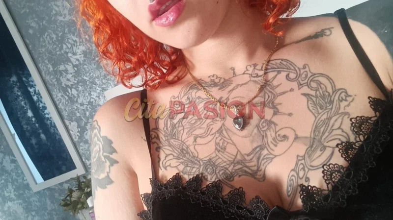 Miniatura 3 de Escort en Málaga capital. Pelirroja tatuada y atrevida en el centro de Málaga.