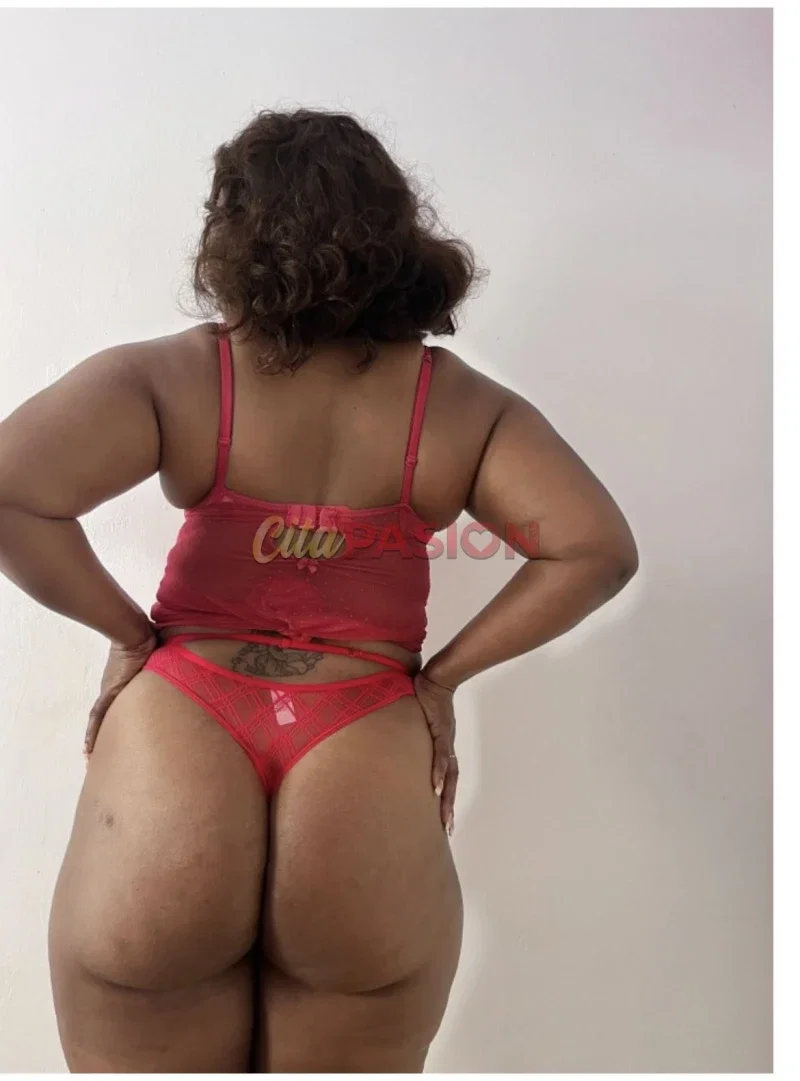 Escort en Las Palmas. Mujer seductora y encantadora.