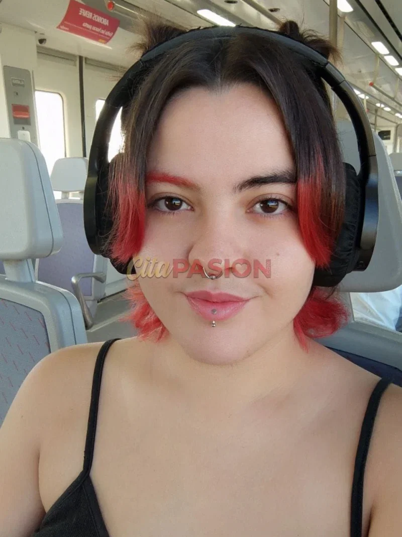 Escort en Sevilla capital. Buenas y divertidas noches, somos chicas alternativas y divertidas.
