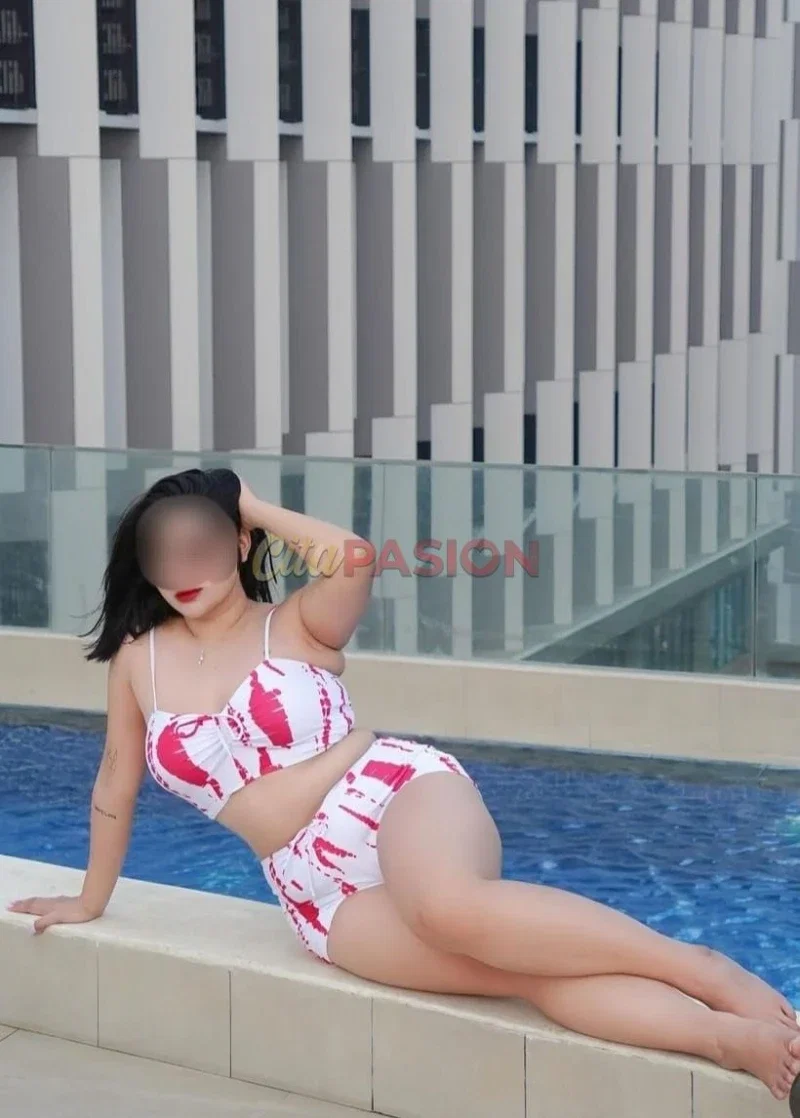 Miniatura 3 de Escort en Sevilla capital. Encantadora chica colombiana deseando conocerte.