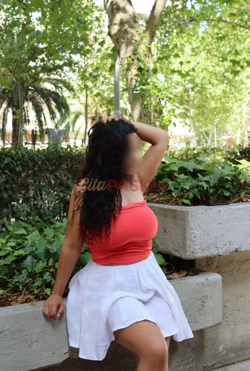 Escort en Madrid capital. Española jovencita y apasionada en Madrid.