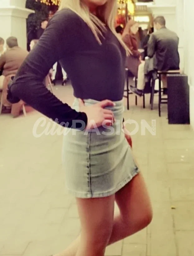 Escort en Alicante capital. Chica ideal para encuentros con caballeros solventes.