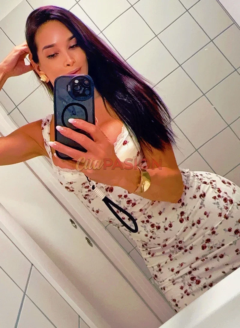 Travesti en Logroño. Soy una chica trans auténtica de lujo.