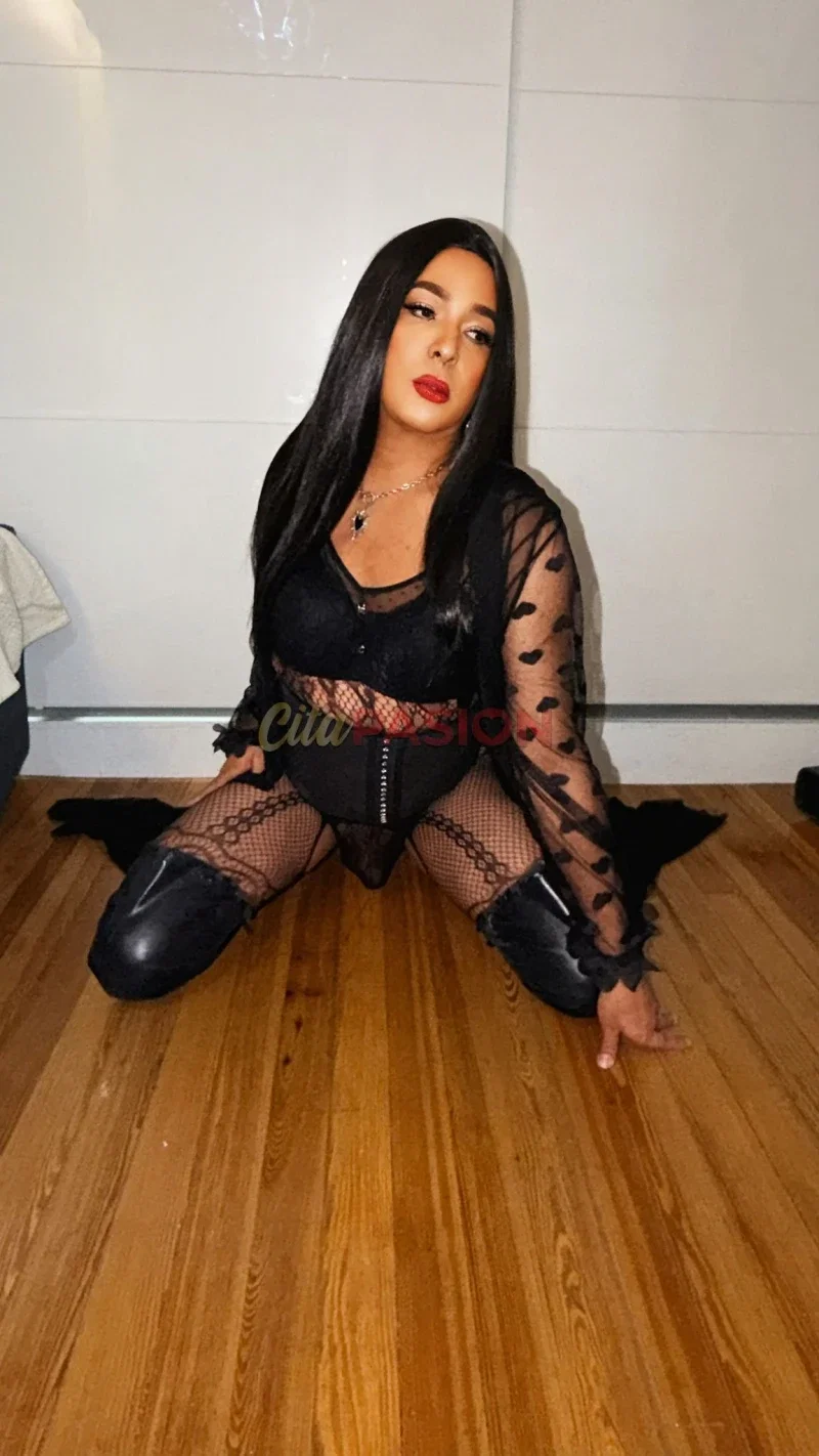 Travesti en Bilbao. Muñeca latina hermosa, ven a visitarme. - Foto
