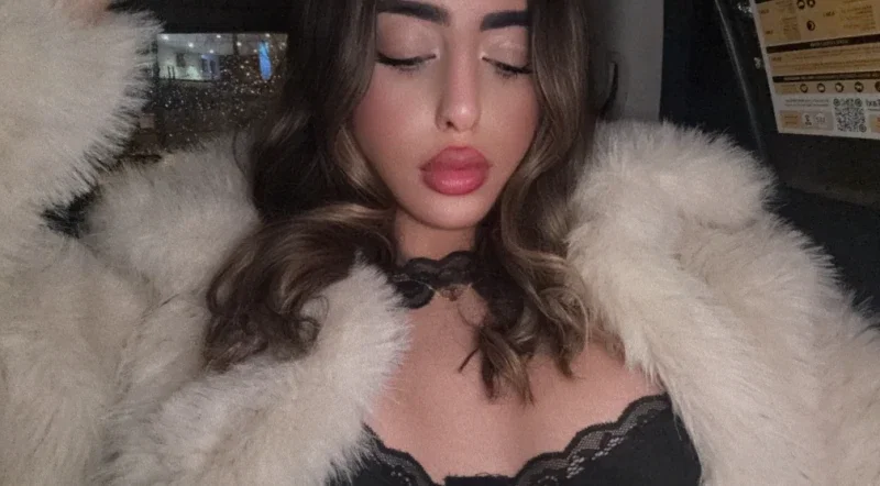 Travesti en Barcelona capital. Tu chica trans favorita, ya está aquí.